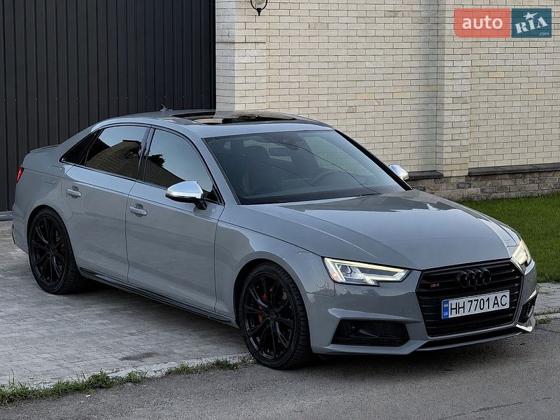 Фото Audi S4 з оголошення AUTO.RIA