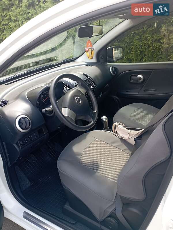 Фото Nissan Note з оголошення AUTO.RIA