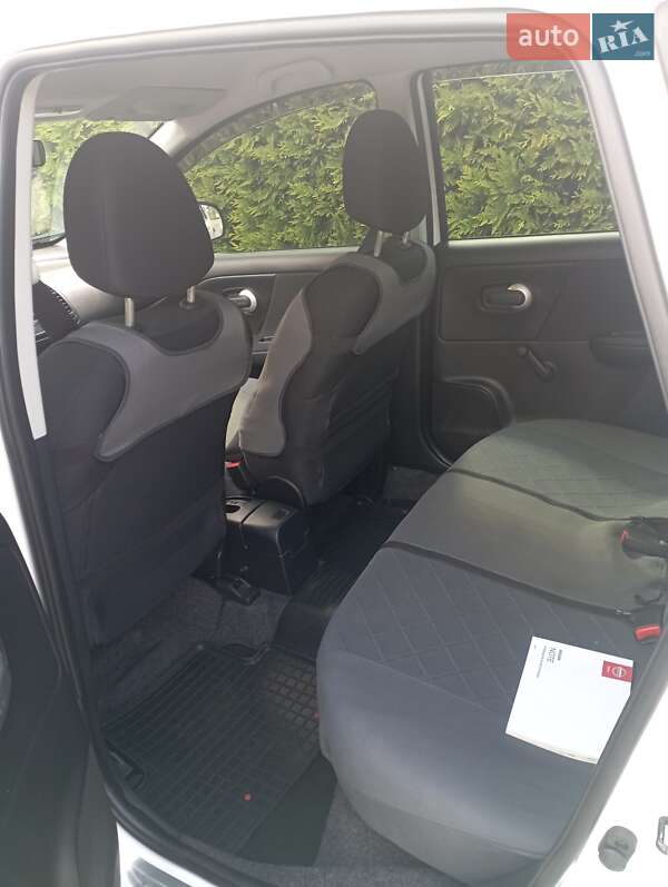 Фото Nissan Note з оголошення AUTO.RIA