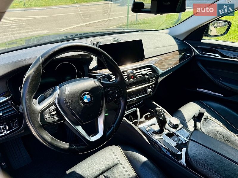 Фото BMW 5 Series з оголошення AUTO.RIA
