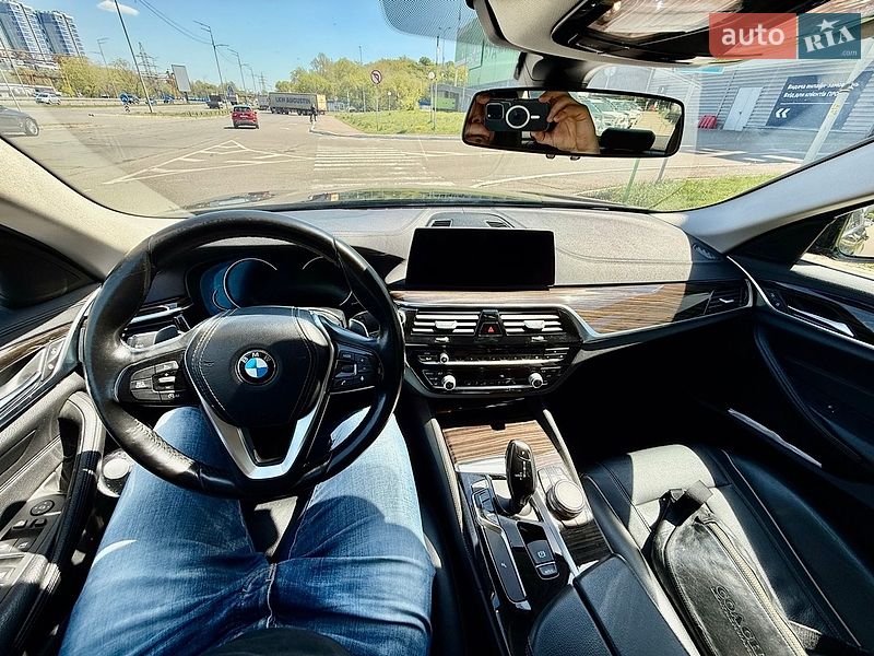 Фото BMW 5 Series з оголошення AUTO.RIA