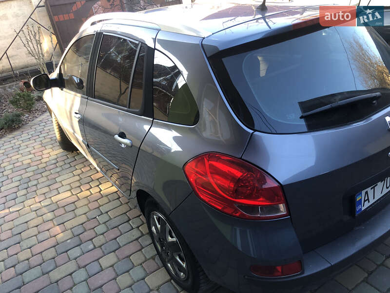 Фото Renault Clio з оголошення AUTO.RIA