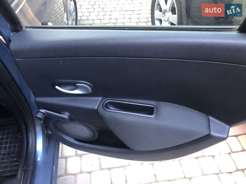 Фото Renault Clio з оголошення AUTO.RIA