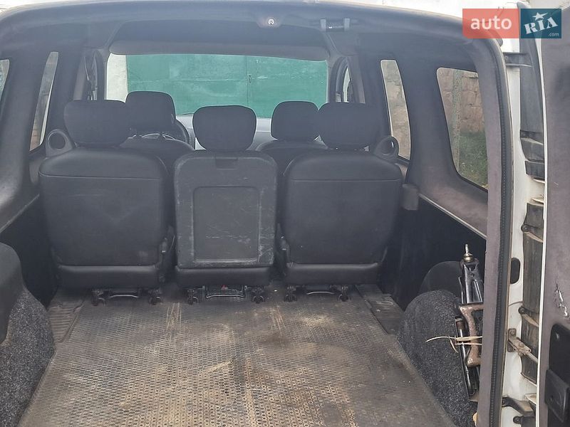 Фото Renault Kangoo з оголошення AUTO.RIA