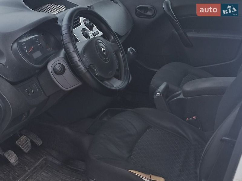 Фото Renault Kangoo з оголошення AUTO.RIA