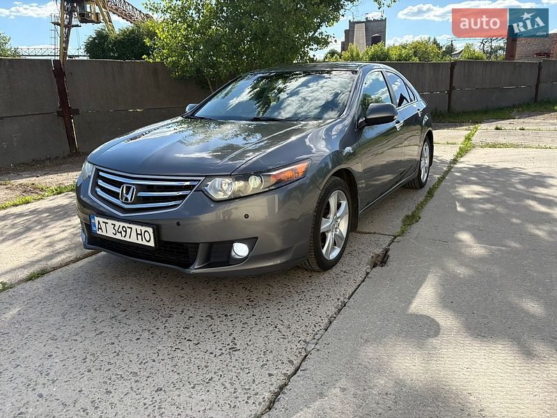 Фото Honda Accord з оголошення AUTO.RIA