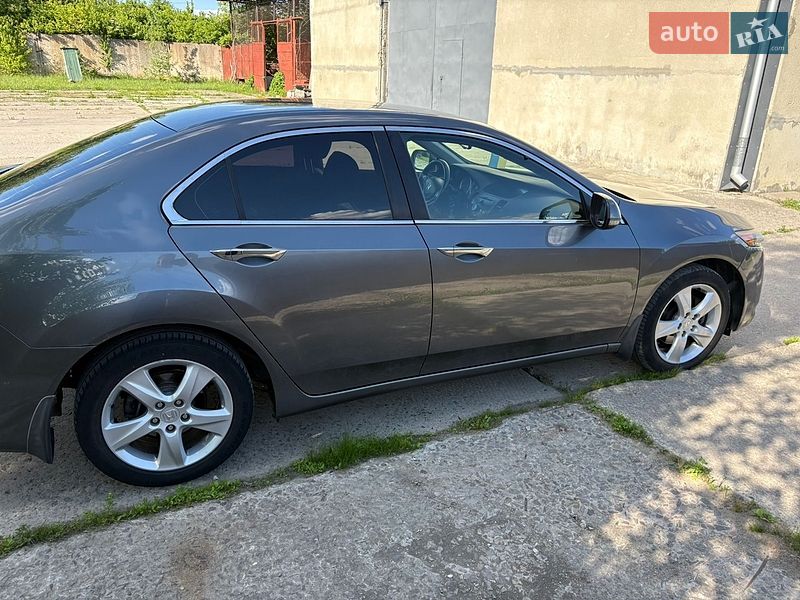 Фото Honda Accord з оголошення AUTO.RIA