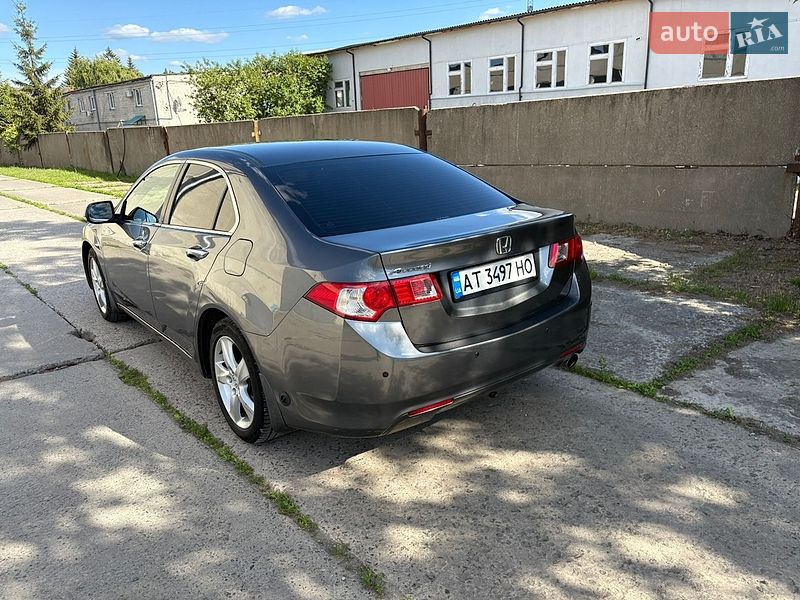 Фото Honda Accord з оголошення AUTO.RIA