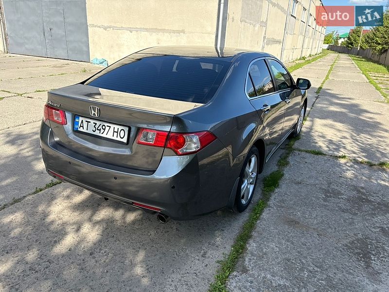 Фото Honda Accord з оголошення AUTO.RIA