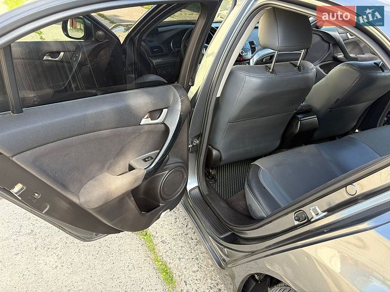 Фото Honda Accord з оголошення AUTO.RIA
