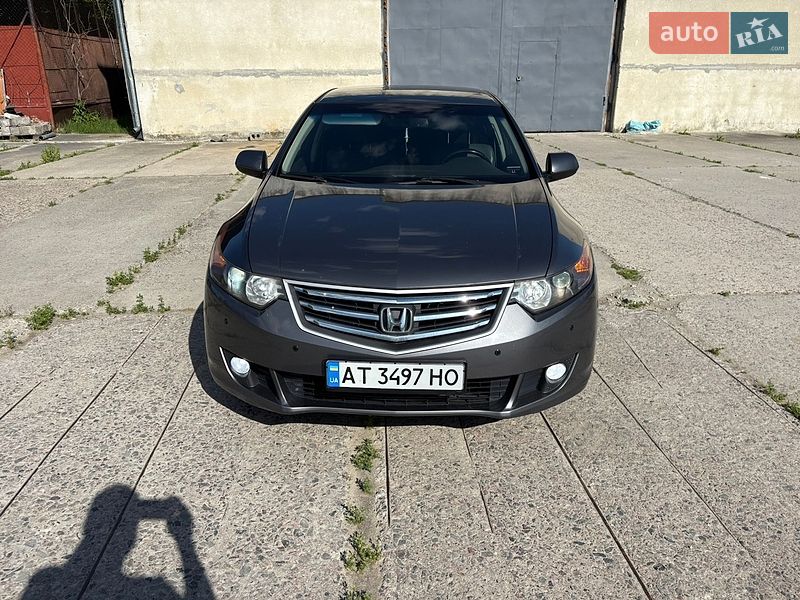 Фото Honda Accord з оголошення AUTO.RIA