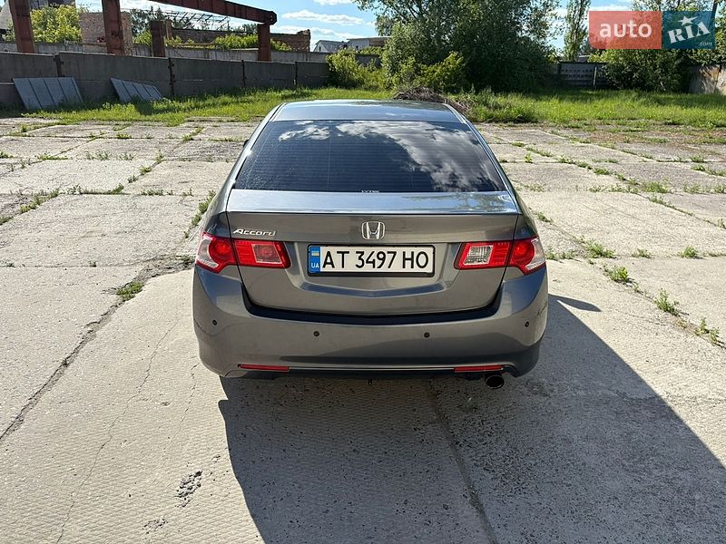 Фото Honda Accord з оголошення AUTO.RIA