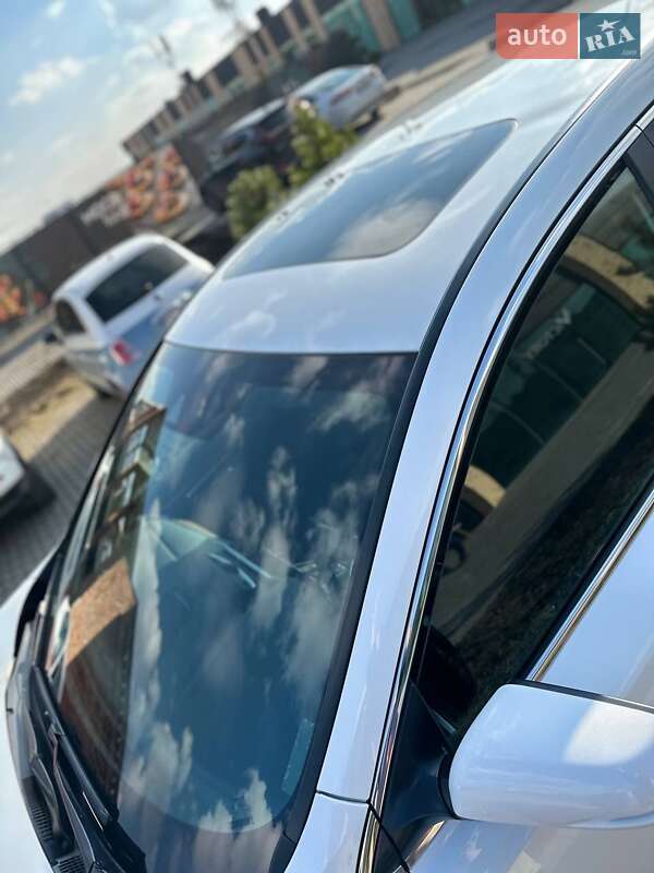 Фото Honda CR-V з оголошення AUTO.RIA