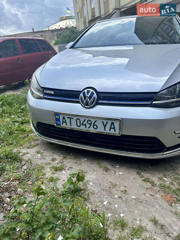 Фото Volkswagen e-Golf з оголошення AUTO.RIA