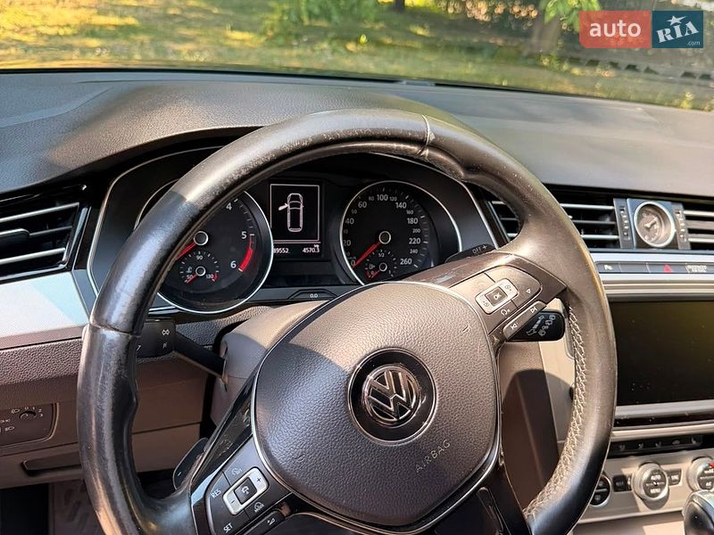 Фото Volkswagen Passat з оголошення AUTO.RIA