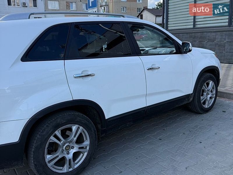Фото Kia Sorento з оголошення AUTO.RIA