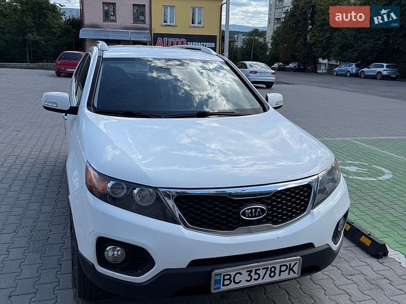 Фото Kia Sorento з оголошення AUTO.RIA