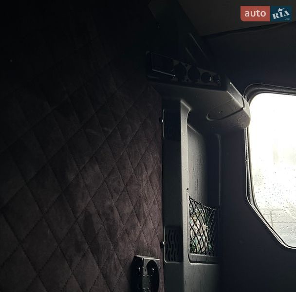Фото Renault Master з оголошення AUTO.RIA