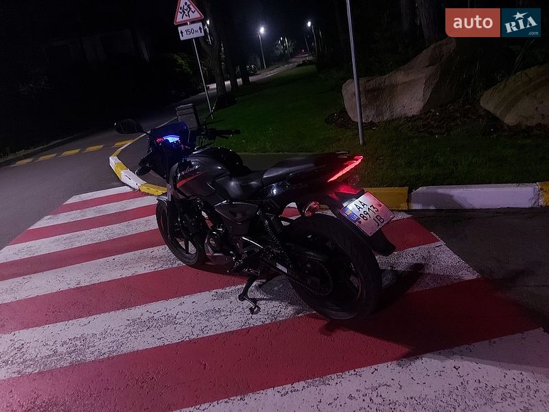 Фото Bajaj Pulsar 180 з оголошення AUTO.RIA
