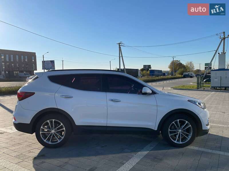Фото Hyundai Santa FE з оголошення AUTO.RIA