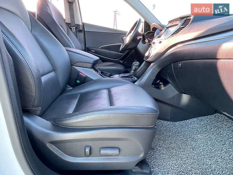 Фото Hyundai Santa FE з оголошення AUTO.RIA