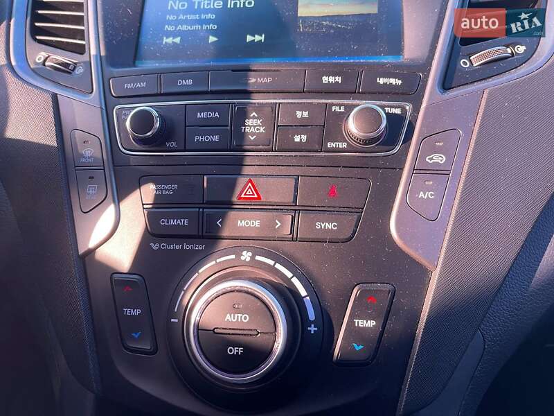 Фото Hyundai Santa FE з оголошення AUTO.RIA