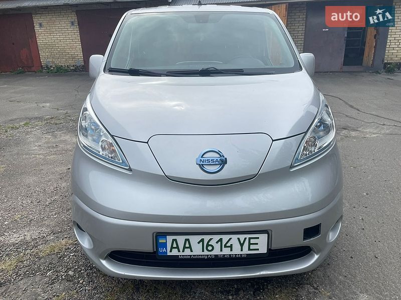 Фото Nissan e-NV200 з оголошення AUTO.RIA