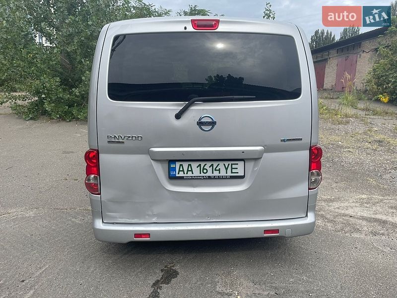 Фото Nissan e-NV200 з оголошення AUTO.RIA