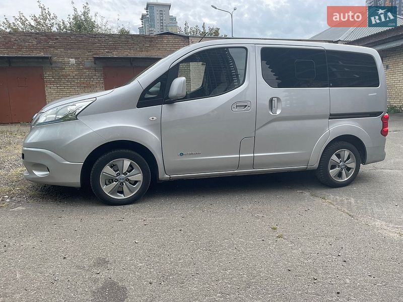 Фото Nissan e-NV200 з оголошення AUTO.RIA