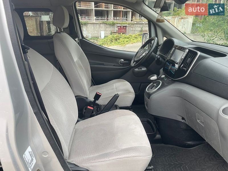 Фото Nissan e-NV200 з оголошення AUTO.RIA