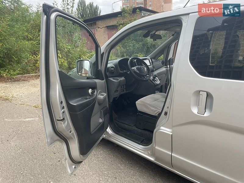 Фото Nissan e-NV200 з оголошення AUTO.RIA
