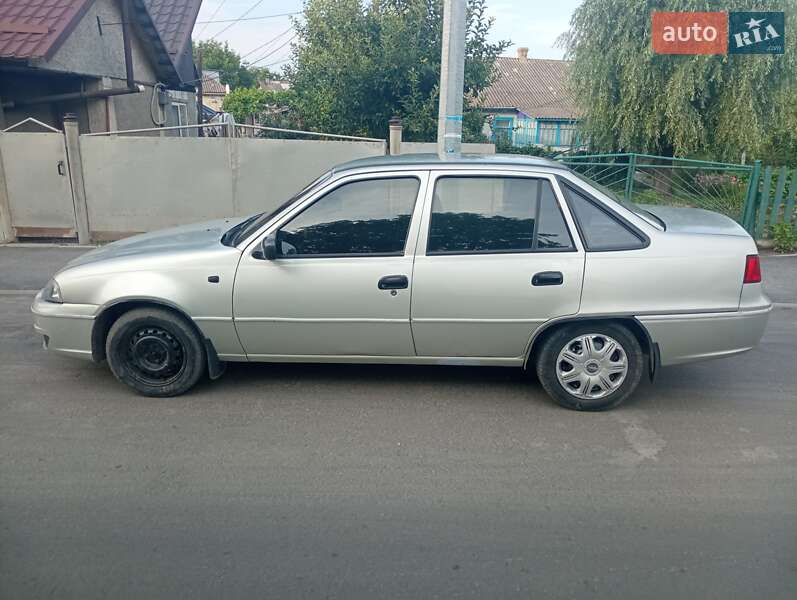 Фото Daewoo Nexia з оголошення AUTO.RIA