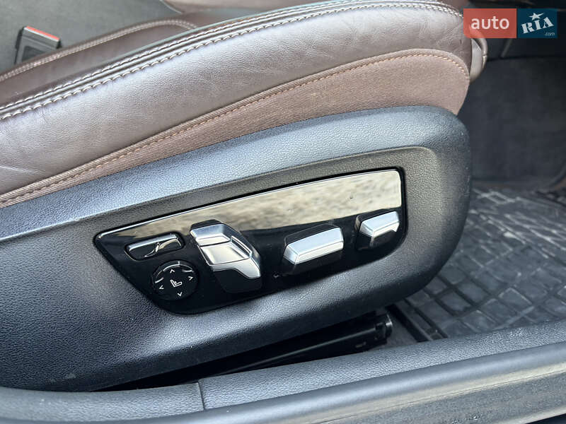Фото BMW 5 Series з оголошення AUTO.RIA