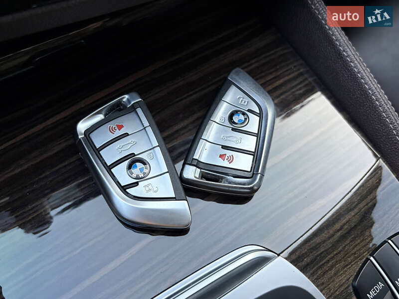 Фото BMW 5 Series з оголошення AUTO.RIA