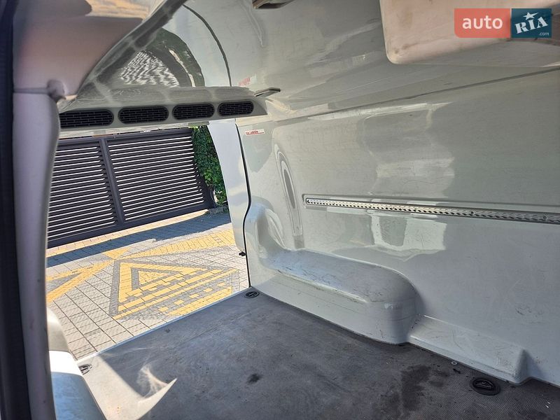 Фото Volkswagen Transporter з оголошення AUTO.RIA