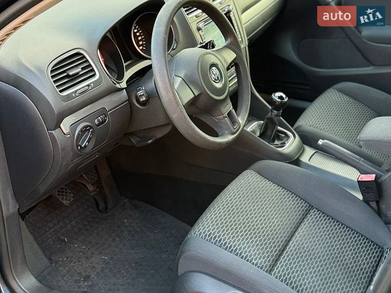 Фото Volkswagen Golf з оголошення AUTO.RIA
