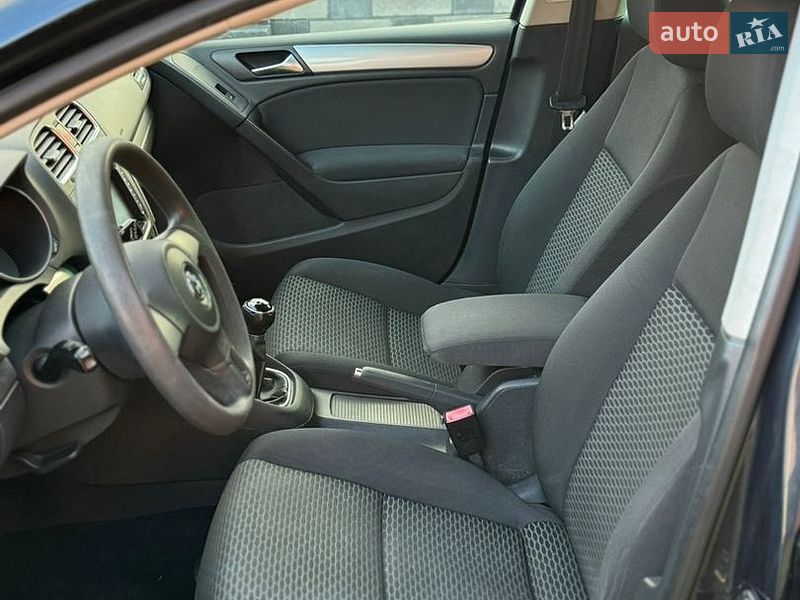 Фото Volkswagen Golf з оголошення AUTO.RIA