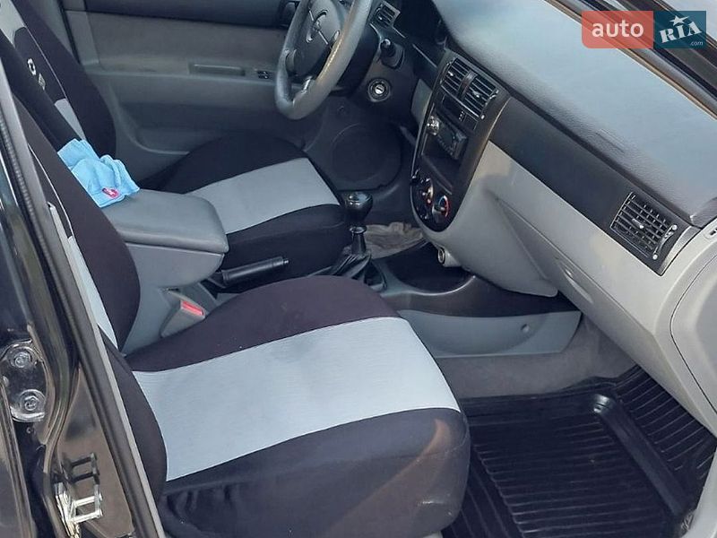 Фото Chevrolet Lacetti з оголошення AUTO.RIA
