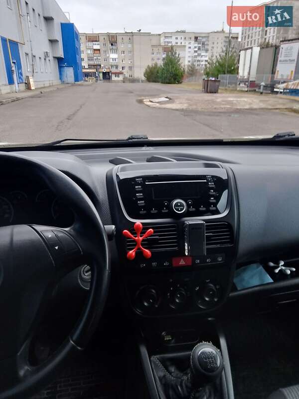 Фото Fiat Doblo з оголошення AUTO.RIA