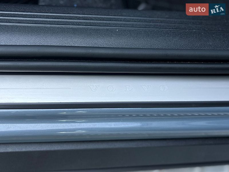 Фото Volvo XC40 з оголошення AUTO.RIA