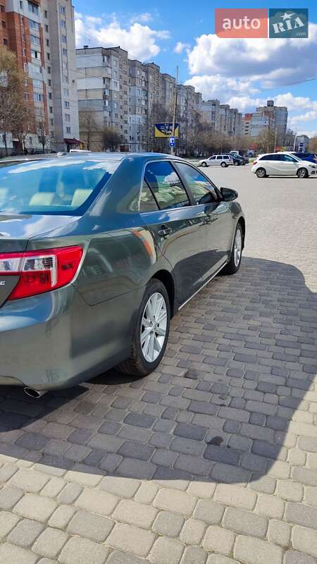 Фото Toyota Camry з оголошення AUTO.RIA