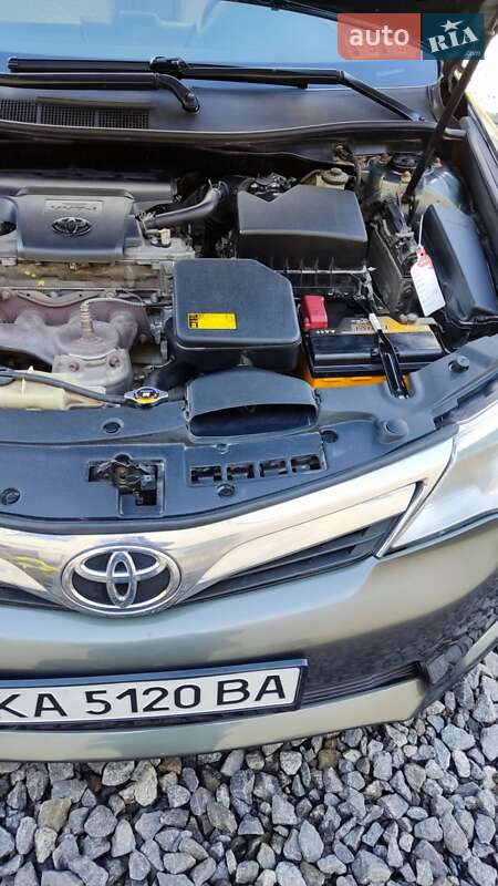 Фото Toyota Camry з оголошення AUTO.RIA