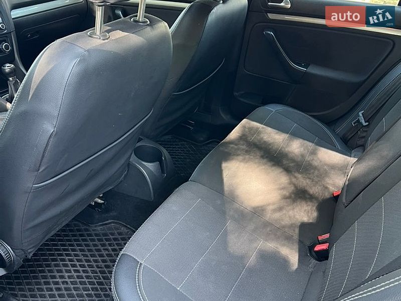 Фото Volkswagen Golf з оголошення AUTO.RIA