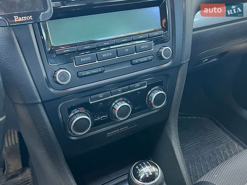 Фото Volkswagen Golf з оголошення AUTO.RIA