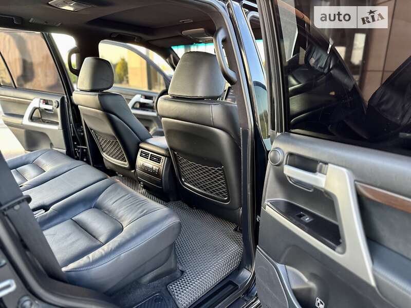 Фото Toyota Land Cruiser з оголошення AUTO.RIA