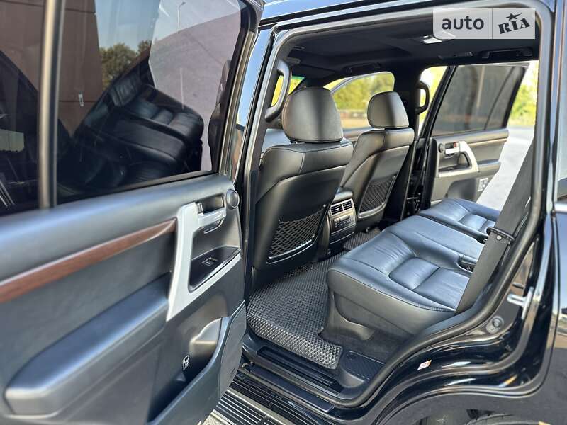 Фото Toyota Land Cruiser з оголошення AUTO.RIA