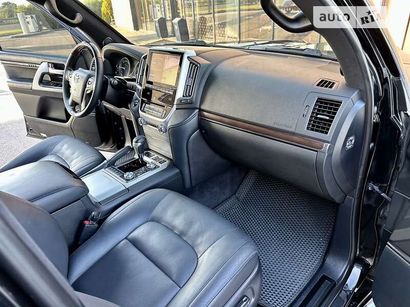 Фото Toyota Land Cruiser з оголошення AUTO.RIA
