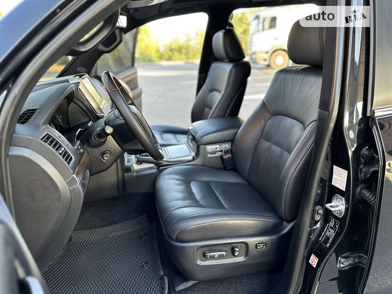 Фото Toyota Land Cruiser з оголошення AUTO.RIA