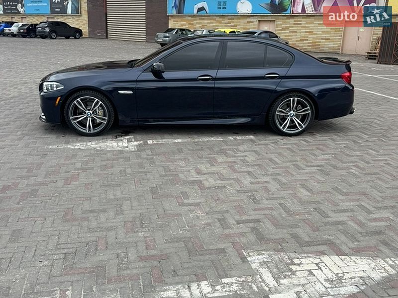 Фото BMW 5 Series з оголошення AUTO.RIA