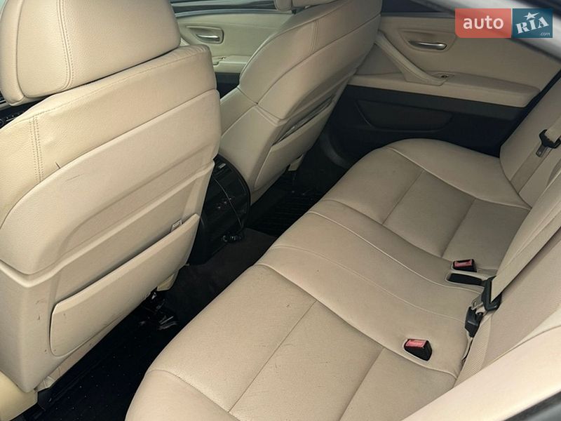 Фото BMW 5 Series з оголошення AUTO.RIA